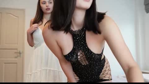 Gloria online show from 10-31-25, 11:39