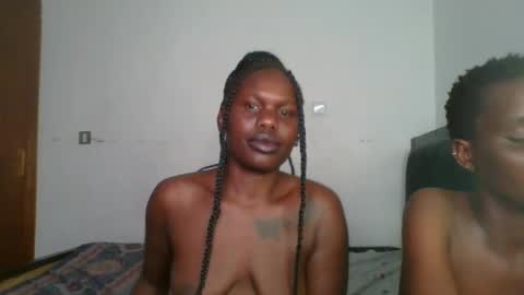 Snapshot of glossybabe77 chatting on 03-10-26, 08:14 glossybabe77 online show from 03-10-26, 08:14