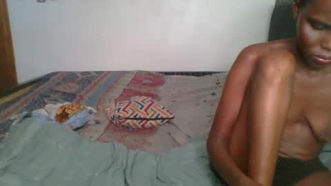 Snapshot of glossybabe77 chatting on 03-12-26, 11:38 glossybabe77 online show from 03-12-26, 11:38