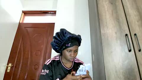 glossybae online show from 11-11-25, 11:32