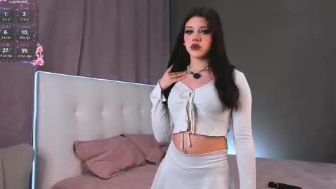 Snapshot of glowia chatting on 03-04-26, 01:22 Sara online show from 03-04-26, 01:22