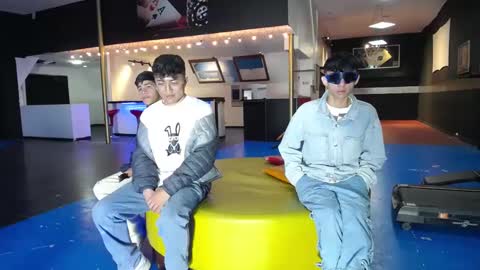 THOMAS AND DAMIAND online show from 01-26-25, 05:02