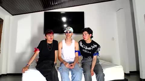 THOMAS AND DAMIAND online show from 10-15-25, 05:46