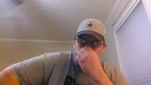 IDKIDCIDGAF online show from 11-08-25, 01:17