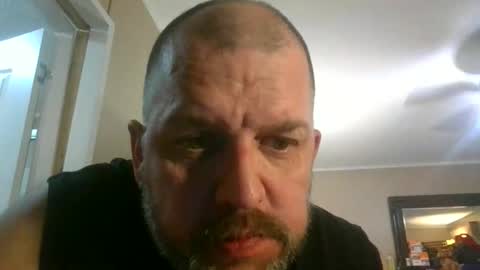 Snapshot of gobey33 chatting on 11-25-25, 01:16 IDKIDCIDGAF online show from 11-25-25, 01:16