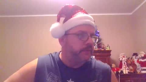 Snapshot of gobey33 chatting on 12-21-25, 01:13 IDKIDCIDGAF online show from 12-21-25, 01:13