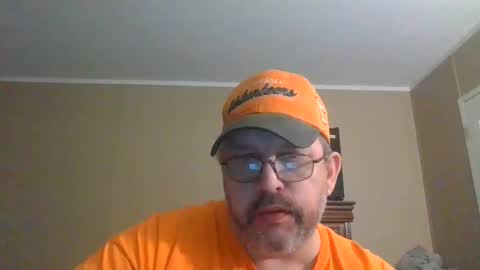 Snapshot of gobey33 chatting on 02-03-26, 01:15 IDKIDCIDGAF online show from 02-03-26, 01:15