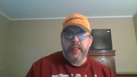 Snapshot of gobey33 chatting on 02-04-26, 09:09 IDKIDCIDGAF online show from 02-04-26, 09:09