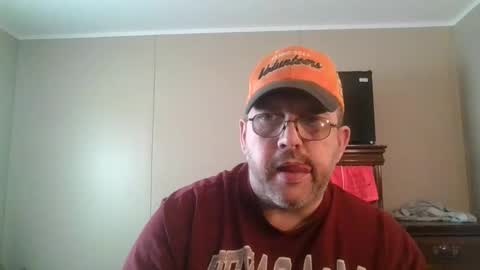 Snapshot of gobey33 chatting on 02-27-26, 08:20 IDKIDCIDGAF online show from 02-27-26, 08:20