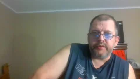 Snapshot of gobey33 chatting on 03-08-26, 02:04 IDKIDCIDGAF online show from 03-08-26, 02:04