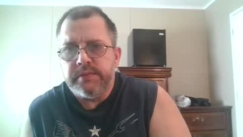 Snapshot of gobey33 chatting on 03-12-26, 04:35 IDKIDCIDGAF online show from 03-12-26, 04:35