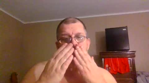 IDKIDCIDGAF online show from 04-28-26, 02:27