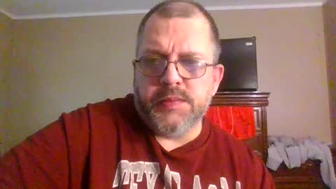 Snapshot of gobey33 chatting on 05-03-26, 12:22 IDKIDCIDGAF online show from 05-03-26, 12:22