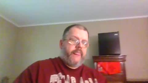 Snapshot of gobey33 chatting on 05-08-26, 02:44 IDKIDCIDGAF online show from 05-08-26, 02:44
