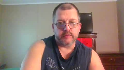 Snapshot of gobey33 chatting on 05-12-26, 04:59 IDKIDCIDGAF online show from 05-12-26, 04:59