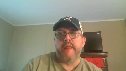 Snapshot of gobey33 chatting on 05-15-26, 05:09 IDKIDCIDGAF online show from 05-15-26, 05:09
