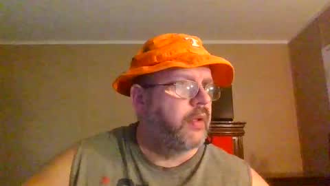 Snapshot of gobey33 chatting on 05-20-26, 11:00 IDKIDCIDGAF online show from 05-20-26, 11:00
