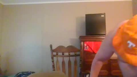 Snapshot of gobey33 chatting on 05-31-26, 06:09 IDKIDCIDGAF online show from 05-31-26, 06:09