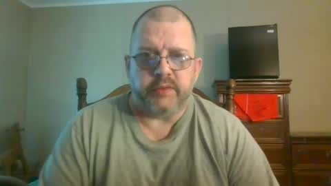 Snapshot of gobey33 chatting on 06-12-26, 05:56 IDKIDCIDGAF online show from 06-12-26, 05:56