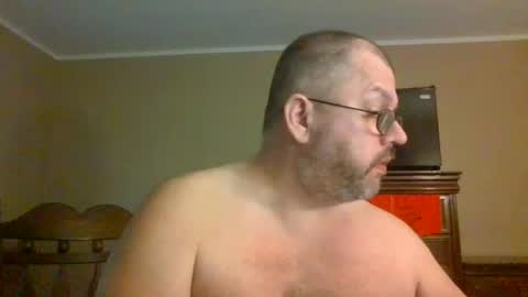 Snapshot of gobey33 chatting on 06-15-26, 12:02 IDKIDCIDGAF online show from 06-15-26, 12:02
