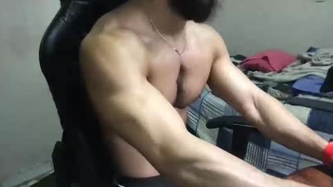 god hunkules online show from 01-04-25, 04:00