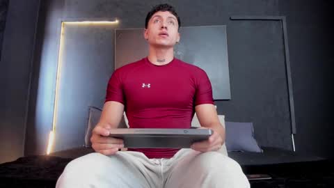 Snapshot of god_of_olympus1 chatting on 12-03-24, 12:38 steven online show from 12-03-24, 12:38