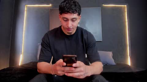 Snapshot of god_of_olympus1 chatting on 12-07-24, 02:02 steven online show from 12-07-24, 02:02