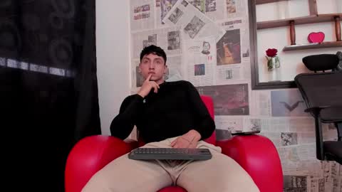 Snapshot of god_of_olympus1 chatting on 02-23-25, 03:08 steven online show from 02-23-25, 03:08