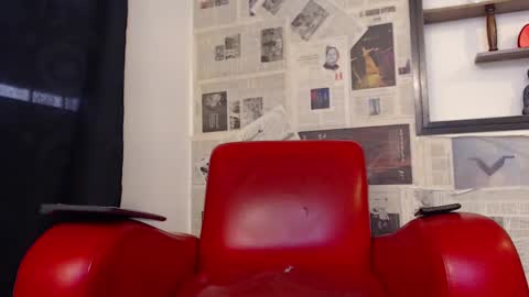 Snapshot of god_of_olympus1 chatting on 11-20-25, 01:11 steven online show from 11-20-25, 01:11