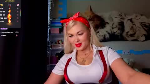 Mrs. Isabella online show from 04-19-26, 02:55