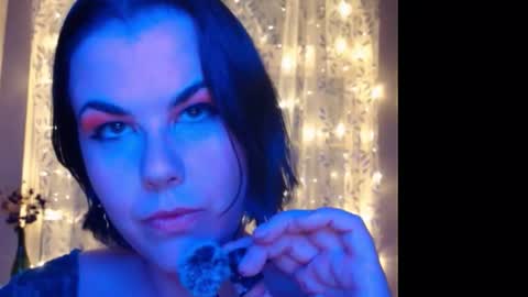 Snapshot of goddess_kehala chatting on 09-19-25, 01:07 Switch Goddess Kehala online show from 09-19-25, 01:07