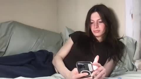 Snapshot of goddess_larz chatting on 11-09-25, 07:56 goddess_larz online show from 11-09-25, 07:56