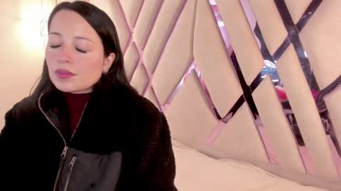 M A R T I N A  online show from 04-01-26, 12:39