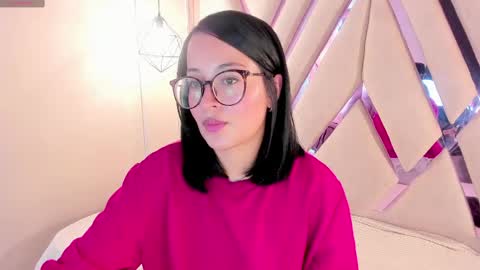 M A R T I N A  online show from 04-28-26, 01:49