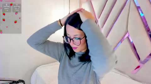 M A R T I N A  online show from 04-30-26, 12:44