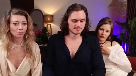   330 UTC2 girls   online show from 12-14-24, 03:29