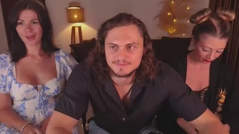   330 UTC2 girls   online show from 03-12-25, 03:24