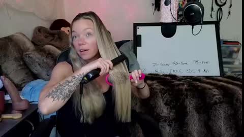 Patricia Mars           Goddess of Mars twitter thegoddessmindy online show from 09-16-25, 03:13