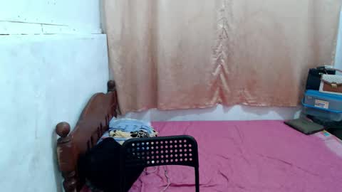 Snapshot of goddess_queen25 chatting on 02-22-26, 03:29 goddess_queen25 online show from 02-22-26, 03:29