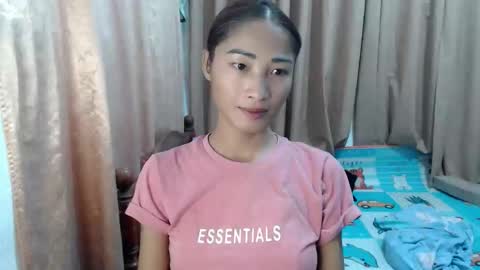 Snapshot of goddess_queen25 chatting on 03-31-26, 02:35 goddess_queen25 online show from 03-31-26, 02:35