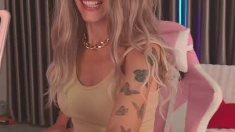 Snapshot of goddess_stars chatting on 04-29-26, 05:30 Katarina online show from 04-29-26, 05:30