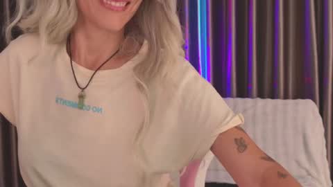 Snapshot of goddess_stars chatting on 05-03-26, 11:49 Katarina online show from 05-03-26, 11:49