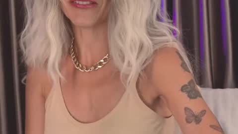 Snapshot of goddess_stars chatting on 05-29-26, 11:19 Katarina online show from 05-29-26, 11:19