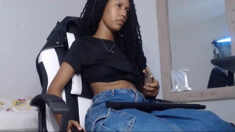 goddess_valen online show from 11-17-25, 06:24