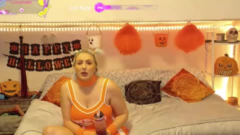 Snapshot of goddessalimony chatting on 10-25-25, 09:09 Goddess Alimony online show from 10-25-25, 09:09