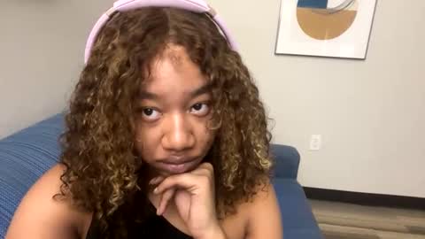 Goddess Daisy Sky online show from 01-13-25, 05:44