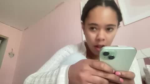Snapshot of goddesselxo chatting on 04-06-26, 08:26 Goddess L online show from 04-06-26, 08:26