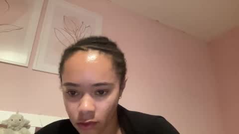 Snapshot of goddesselxo chatting on 05-07-26, 08:36 Goddess L online show from 05-07-26, 08:36