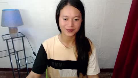 Ronel online show from 12-15-24, 01:43