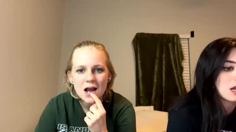 feyaa22 online show from 12-06-24, 01:29